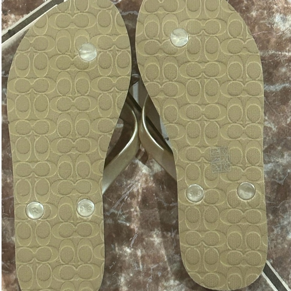 Authentic Coach NWT Gold and Tan Flip Flops - Picture 2 of 4